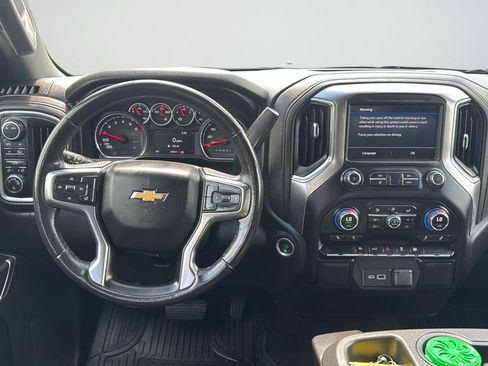 Certified 2022 Chevrolet Silverado 1500 LT AWD/4WD image 13