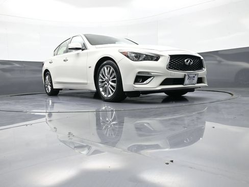 Used 2019 INFINITI Q50 Luxe w/ Essential Package (3.0T Luxe) AWD/4WD image 27