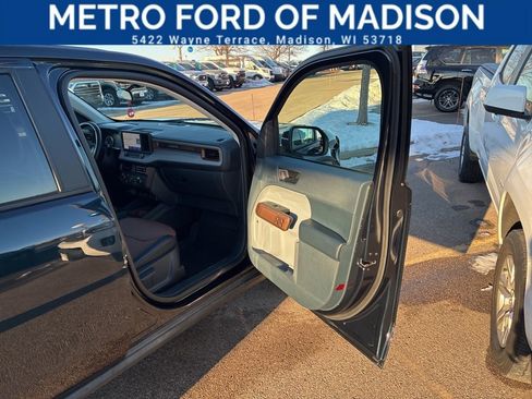 Certified 2022 Ford Maverick Lariat w/ Lariat Luxury Package image 42