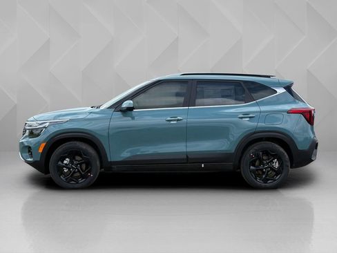 New 2026 Kia Seltos EX FWD image 8