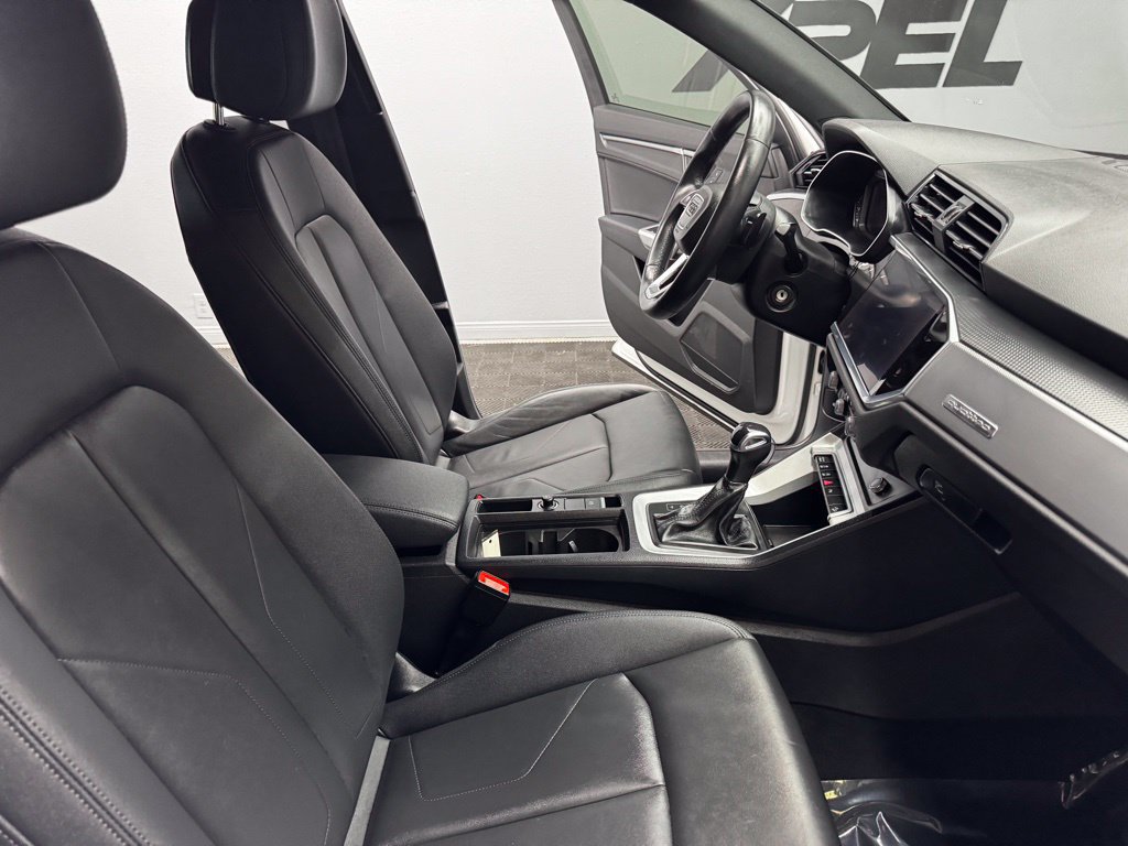 Used 2022 Audi Q3 2.0T Premium w/ Convenience Package AWD/4WD image 51
