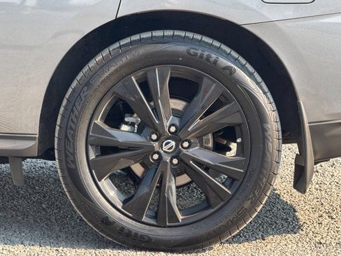 Used 2018 Nissan Pathfinder SL w/ Midnight Edition Package AWD/4WD image 47