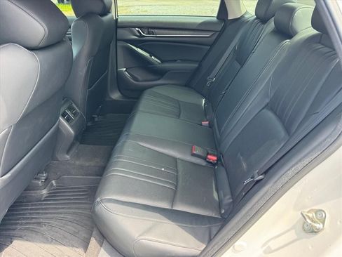 Used 2018 Honda Accord EX-L image 10
