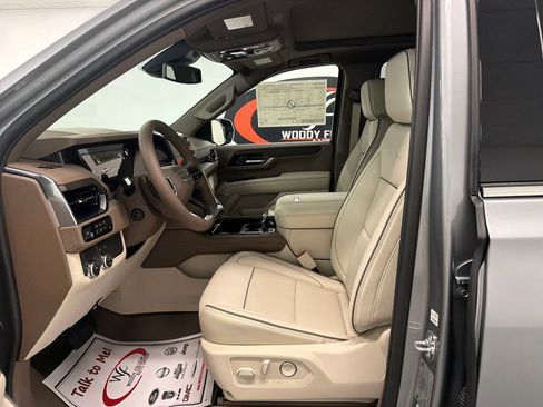 New 2026 GMC Yukon XL Denali w/ Sun & Power Step Package RWD image 9