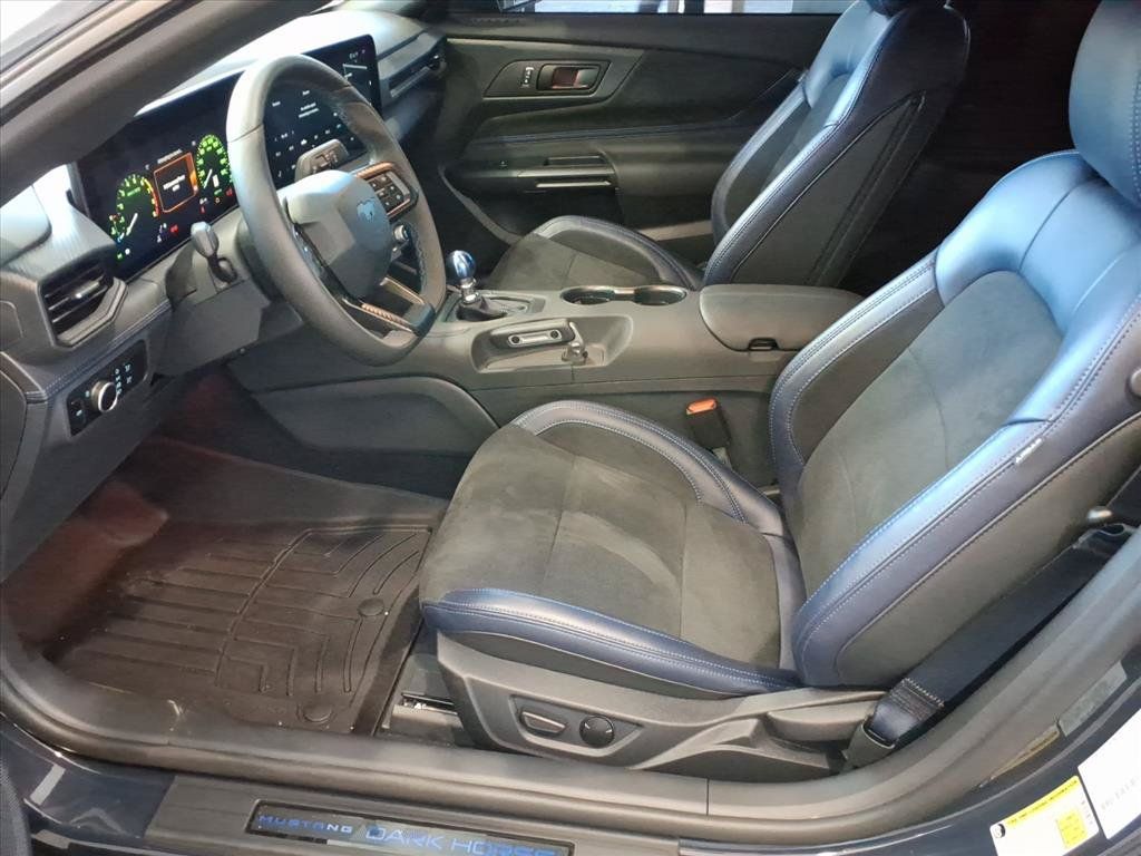 Used 2025 Ford Mustang Dark Horse RWD image 4