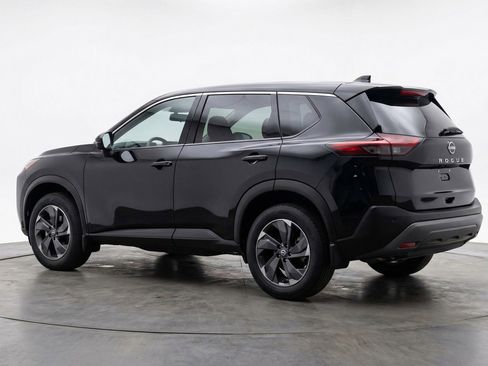 Used 2025 Nissan Rogue SV FWD image 6