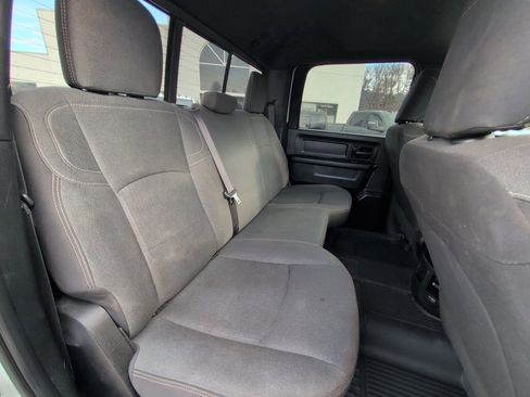 Used 2024 RAM 2500 Tradesman w/ Chrome Appearance Group image 22