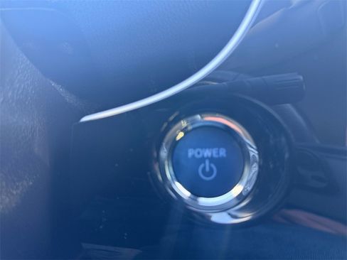 Used 2019 Toyota Prius XLE image 24