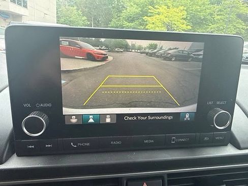 Used 2023 Honda Pilot Sport image 15