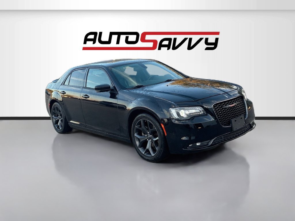 Used 2022 Chrysler 300 S RWD image 1