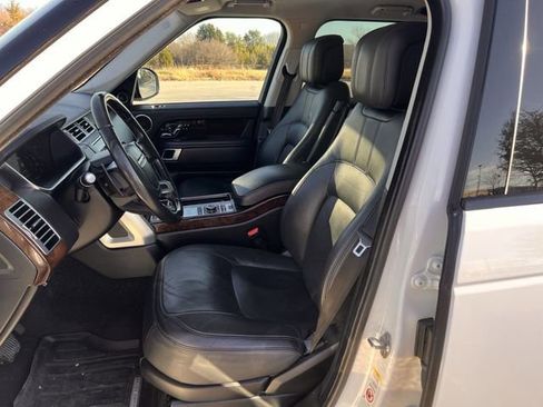 Used 2020 Land Rover Range Rover HSE image 21