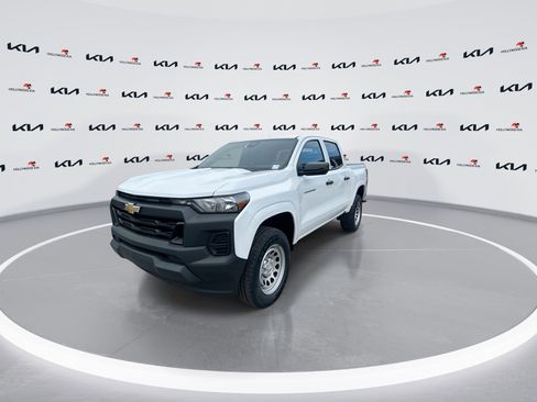 Used 2023 Chevrolet Colorado W/T w/ WT Convenience Package RWD image 4
