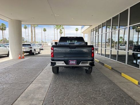 Used 2020 Chevrolet Silverado 2500 LTZ w/ LTZ Texas Edition image 8