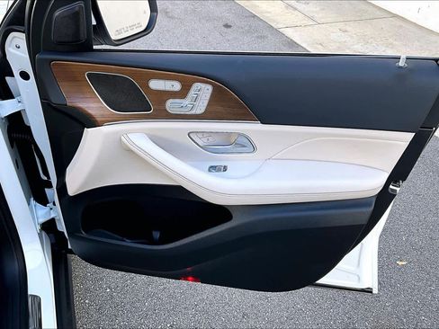 Used 2025 Mercedes-Benz GLE 350 4MATIC image 22