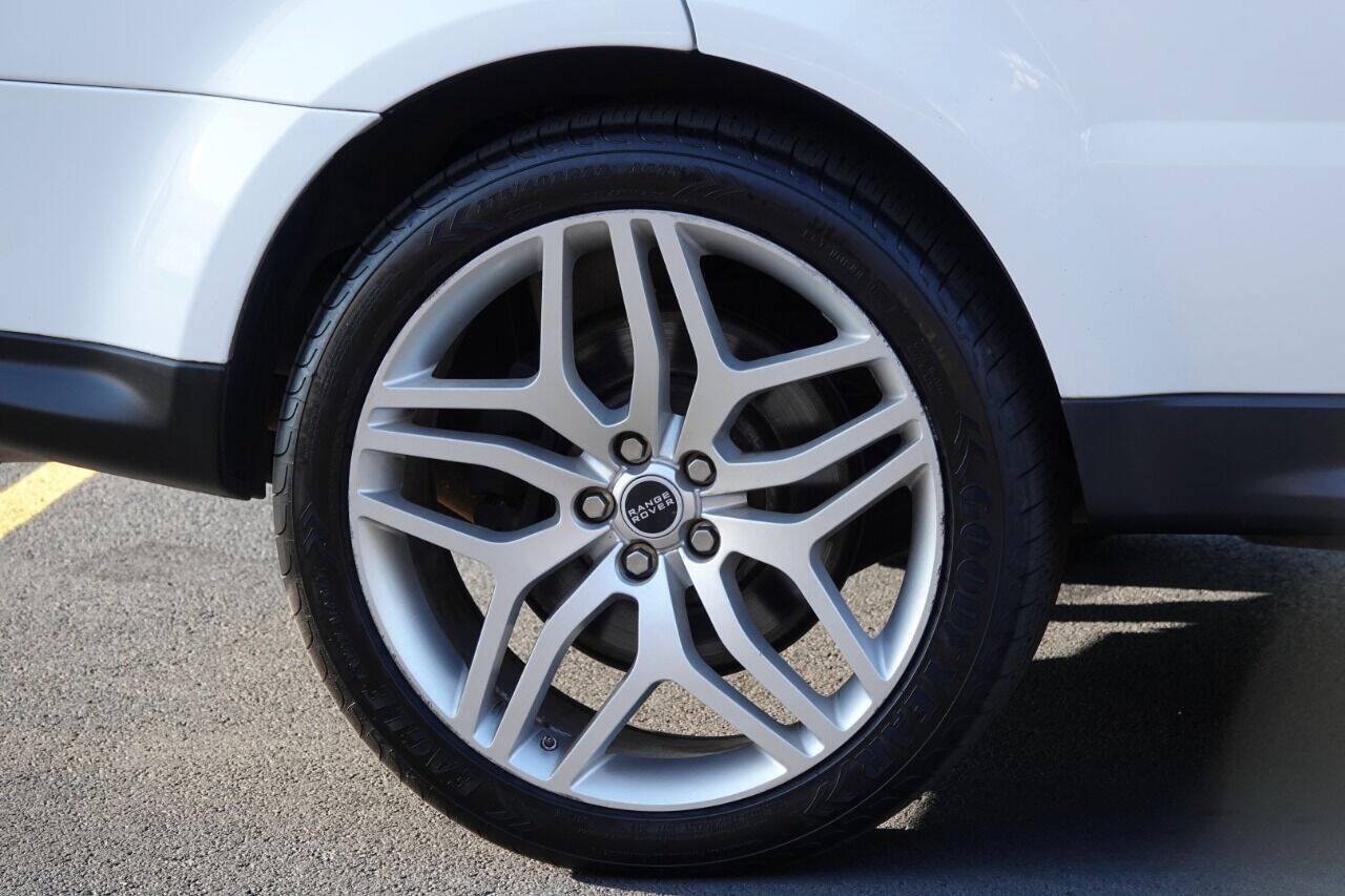 Used 2011 Land Rover Range Rover Sport Supercharged AWD/4WD image 55