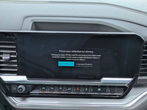 Used 2024 Chevrolet Silverado 1500 High Country w/ Technology Package image 29