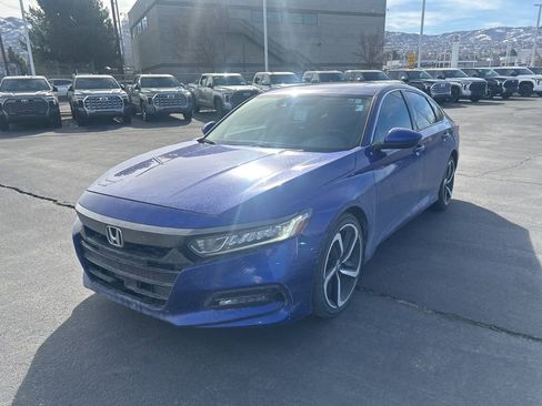 Used 2020 Honda Accord Sport image 9
