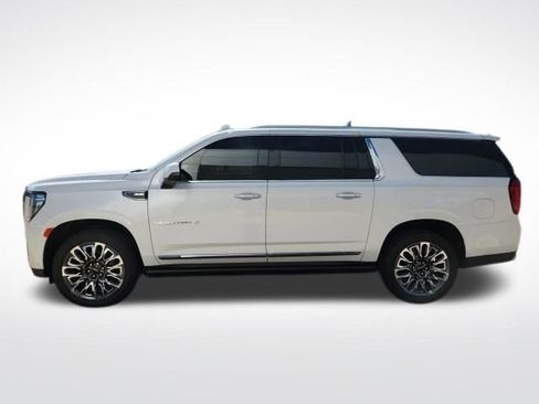 Used 2023 GMC Yukon XL Denali Ultimate image 6