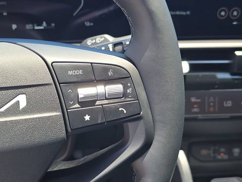 New 2026 Kia Sportage SX FWD image 32