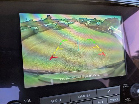 Used 2024 Nissan Frontier SV w/ SV Convenience Package image 20