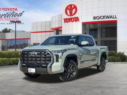 Used 2025 Toyota Tundra Platinum AWD/4WD image 1