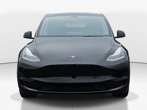 Used 2023 Tesla Model Y Long Range AWD/4WD image 12