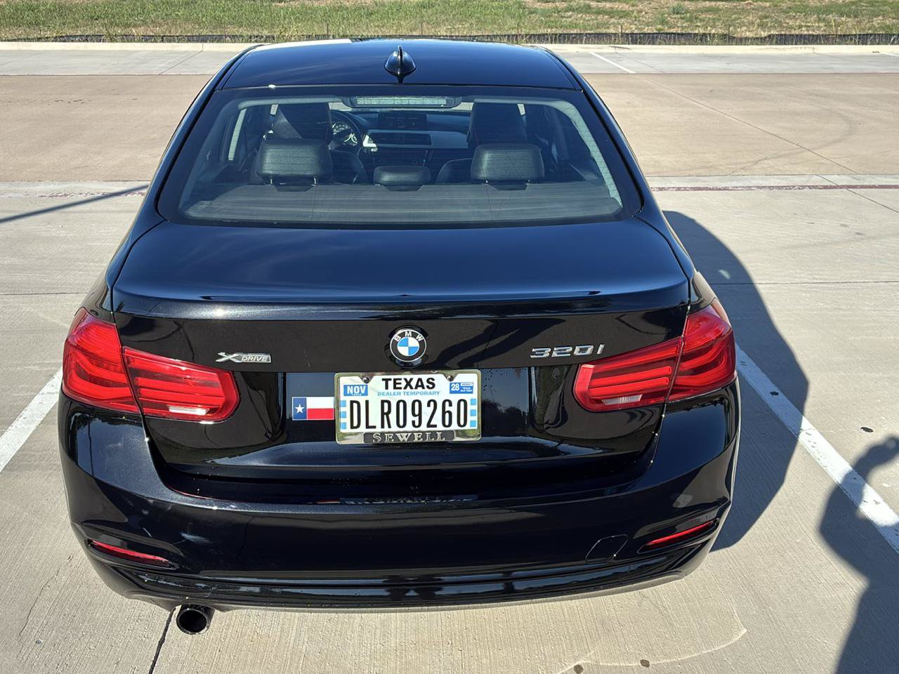 Used 2018 BMW 320i xDrive Sedan w/ Convenience Package AWD/4WD image 9