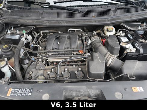 Used 2018 Ford Explorer XLT w/ Equipment Group 202A image 14