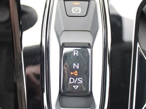 Used 2025 Audi Q5 Premium Plus w/ Premium Plus AWD/4WD image 32