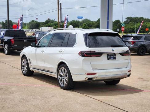 Used 2025 BMW X7 xDrive40i AWD/4WD image 4
