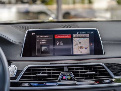 Used 2019 BMW 740i w/ M Sport Package RWD image 30