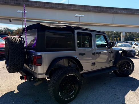 Used 2018 Jeep Wrangler Unlimited Sport S image 7