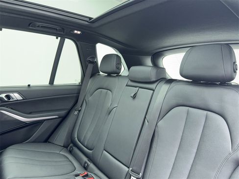 Used 2022 BMW X5 sDrive40i w/ Premium Package image 42