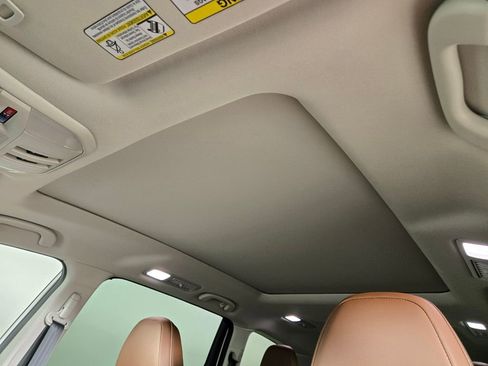 New 2026 Subaru Ascent Touring AWD/4WD image 10