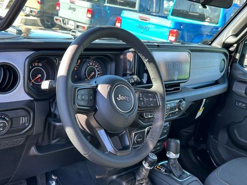 New 2026 Jeep Gladiator Sport image 17