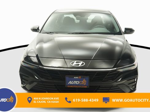 Used 2024 Hyundai Elantra SEL FWD image 4