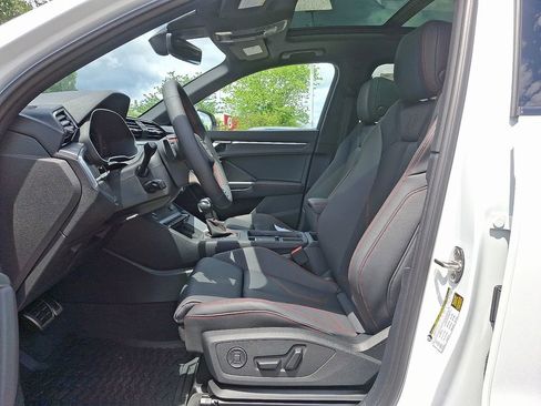 Used 2025 Audi Q3 2.0T Premium Plus w/ Premium Plus Package image 6