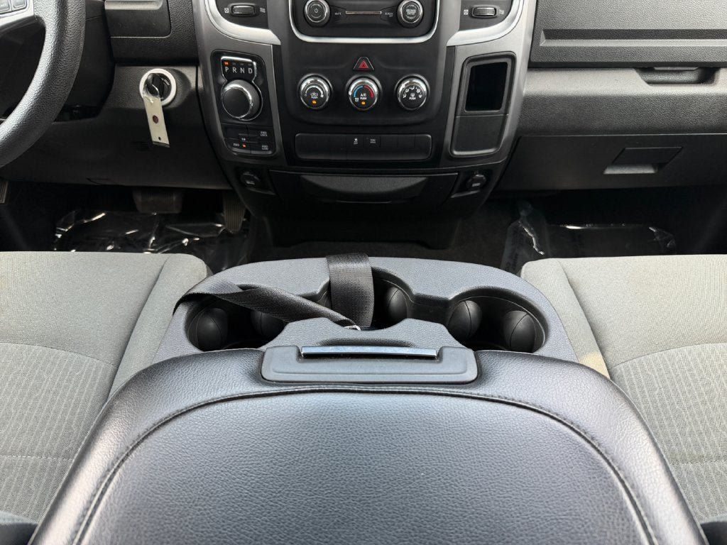 Used 2022 RAM 1500 Classic SLT AWD/4WD image 13