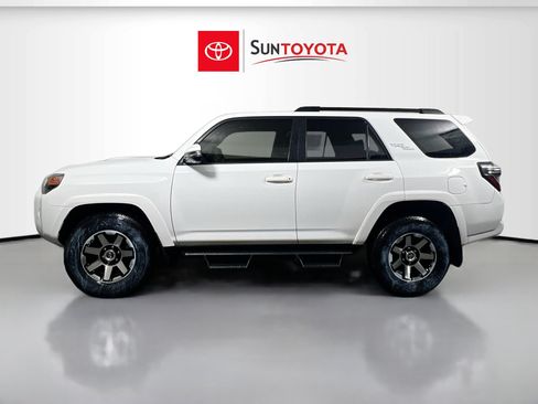 Used 2024 Toyota 4Runner TRD Off-Road Premium w/ Moonroof Package AWD/4WD image 6