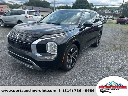 Used 2023 Mitsubishi Outlander SEL FWD image 1