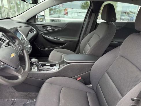 Used 2024 Chevrolet Malibu LS w/ Driver Confidence Package FWD image 9