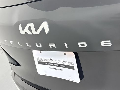 Used 2024 Kia Telluride S w/ S Sunroof Package image 9