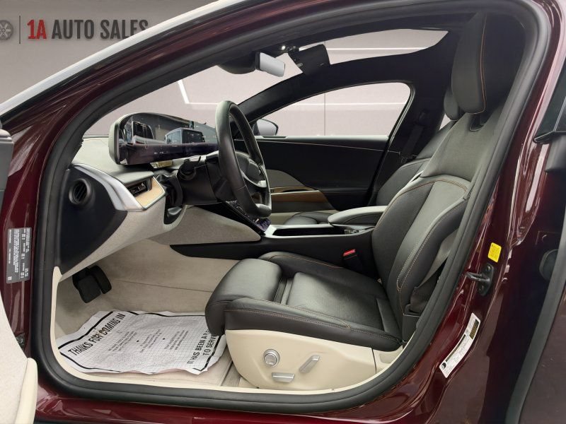Used 2024 Lucid Air Touring AWD/4WD image 9