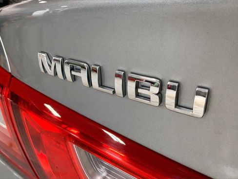 Used 2024 Chevrolet Malibu LT image 30