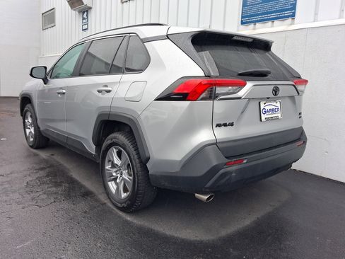 Used 2022 Toyota RAV4 XLE w/ Convenience Package AWD/4WD image 3