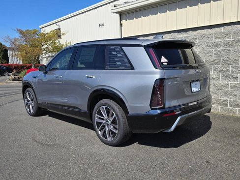 New 2026 Cadillac Vistiq Sport AWD/4WD image 4