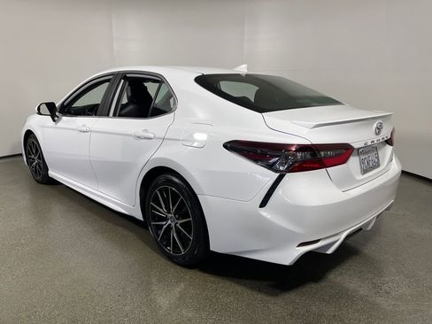 Certified 2023 Toyota Camry SE image 5