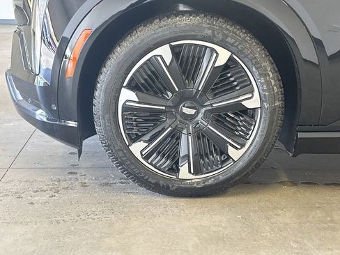 New 2025 Cadillac Escalade IQ Sport 2 w/ LPO, ONYX Package image 9