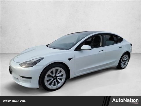 Used 2022 Tesla Model 3 Long Range image 1