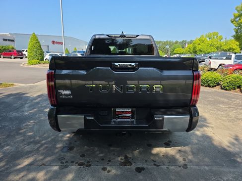 Used 2023 Toyota Tundra Limited AWD/4WD image 4